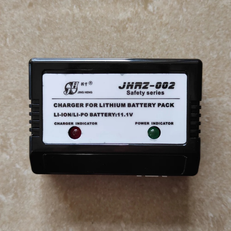 3S 11.1V LiPo Battery Balance  - مراجعة Drone Charger وسعره